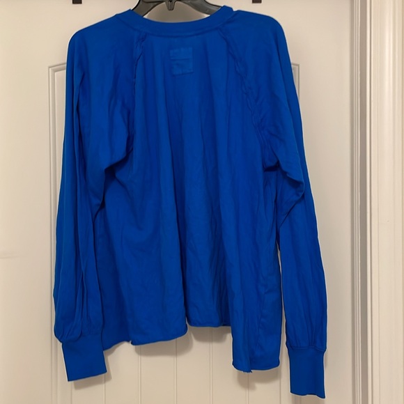 Free People Movement Reflect Layer Long Sleeve Tee in Midatlantic Small - Picture 3 of 7